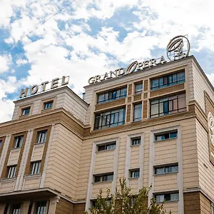Hotel Grand Opera, Koktobe